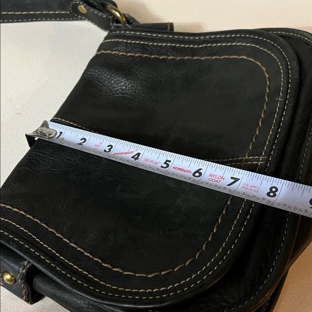 Fossil shoulder Bag with Contrast Stitching
